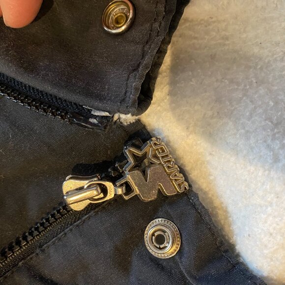 VINTAGE STARTER HOODIE JACKET CHICAGO BULLS NBA PREOWNED SIZE MEDIUM - Picture 15 of 16